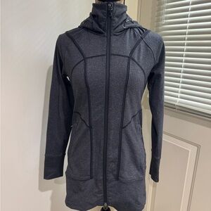 Athleta Women's Black Hooded activewear zippered Jacket size XS